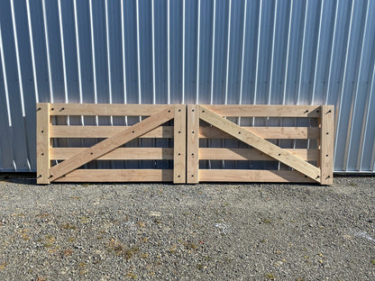 Leeston 4 rail - Farm entry gates 3600-4200mm x 1020 high