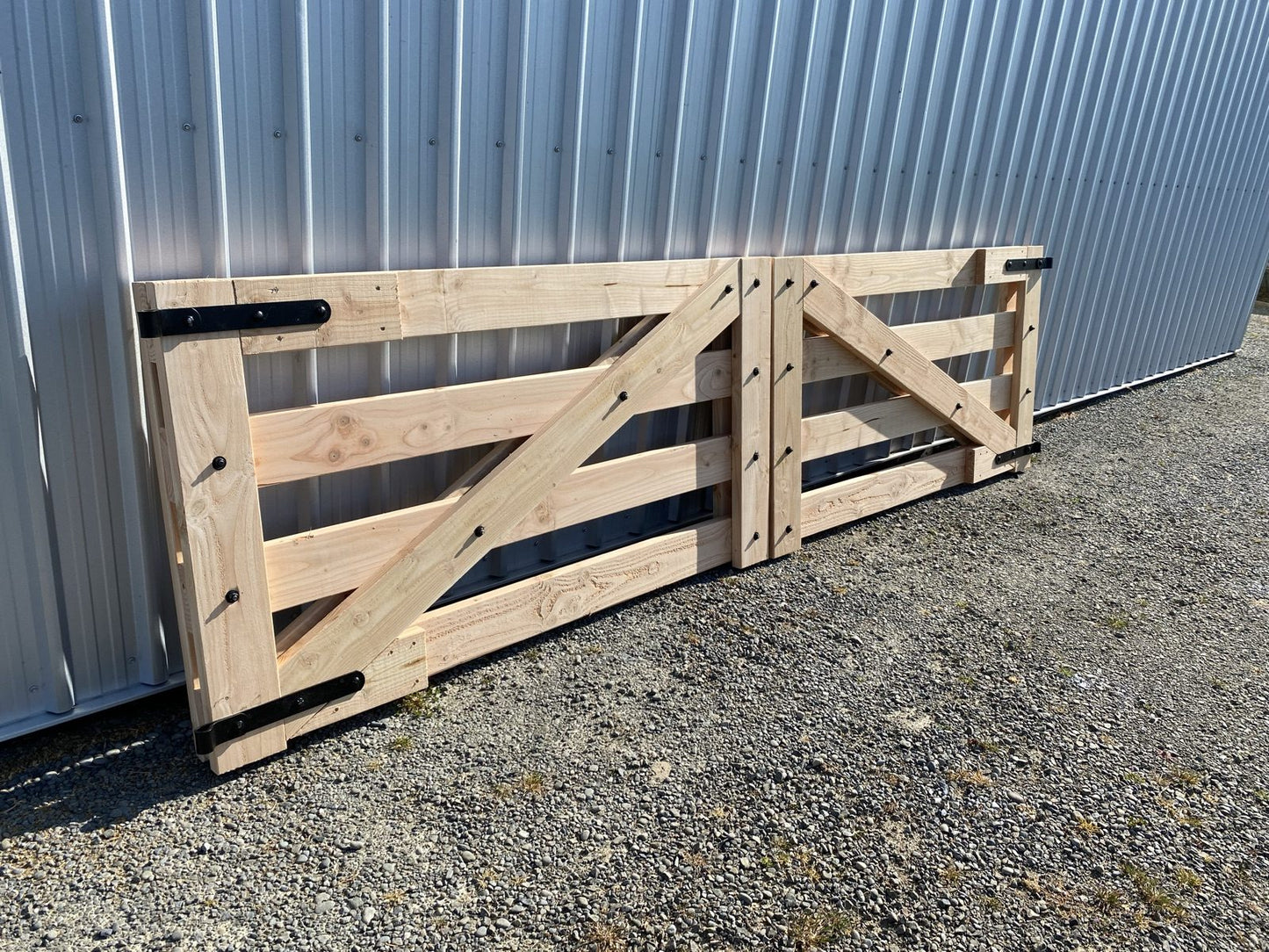 Leeston 4 rail - Farm entry gates 3600-4200mm x 1020 high